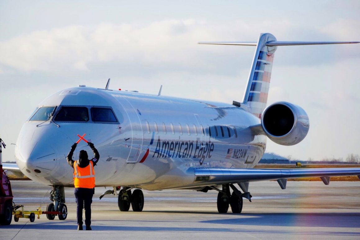 An Air Wisconsin CRJ-200 at ATW