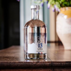 A Châteauneuf-du-Pape maestro's Le Gin 13