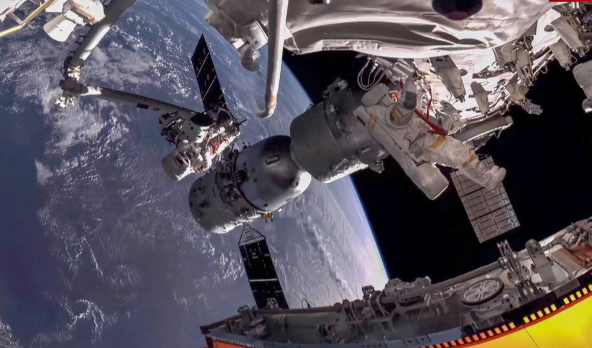 View during a spacewalk at the Chinese space station. | Image: CMSA/CCTV/Chinese Academy of Sciences