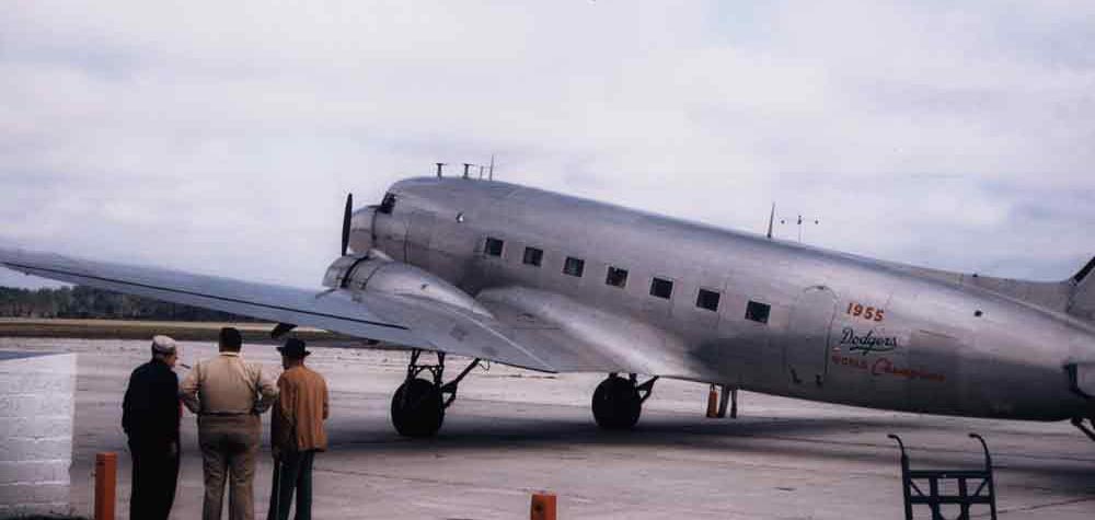 Brooklyn Dodgers DC-3, the first MLB team airplane