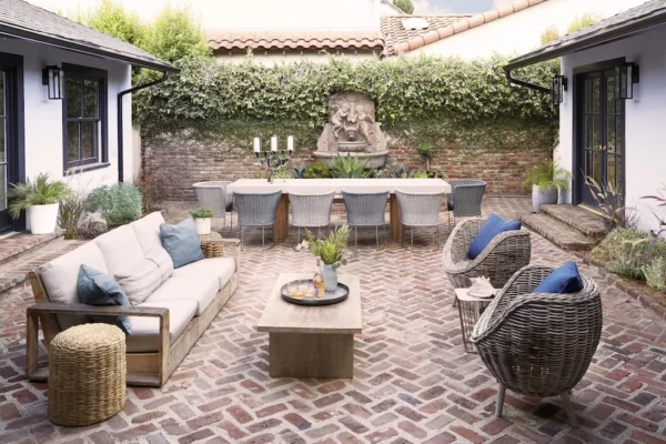 backyard courtyard