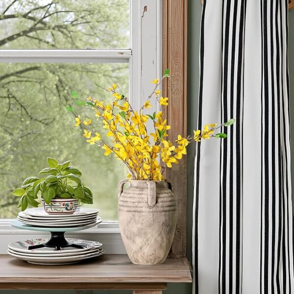 farmhouse style flower vase