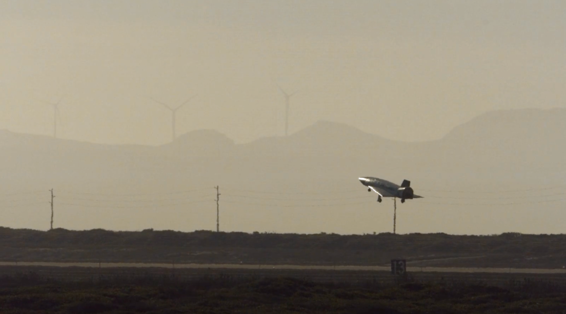 The Talon A-2 Coming in For a Controlled, Autonomous Landing. | Image: Stratolaunch